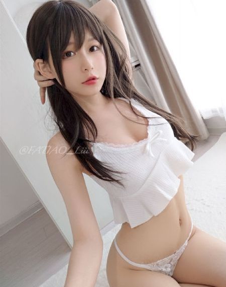女大学生沙龙室在线观看