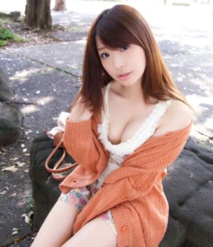 大胸年轻继母